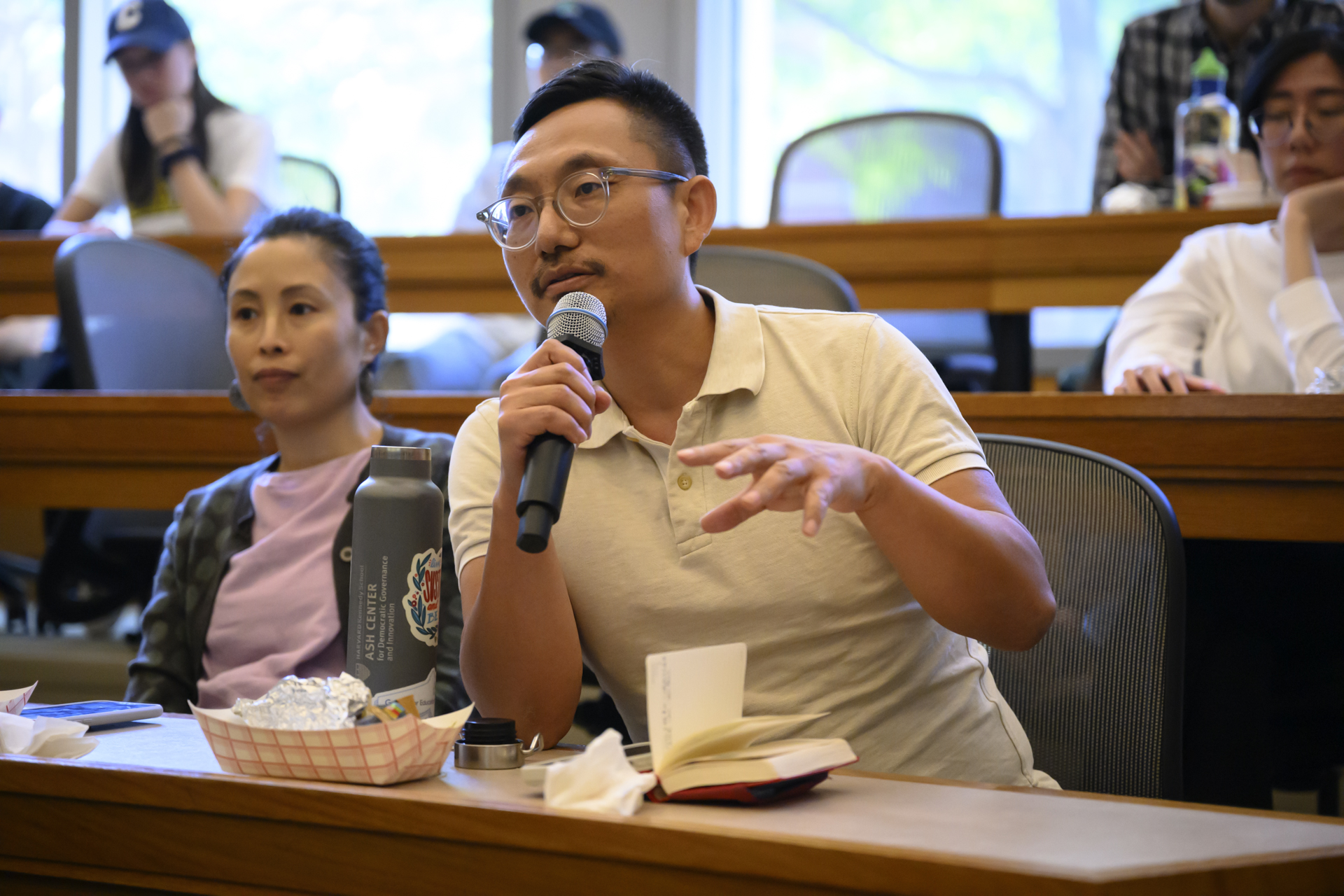 Jian Yi Asks a Question at the 2023 Tom Regan Memorial Lecture